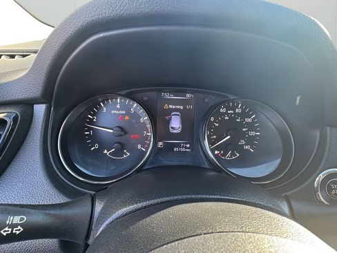 Used 2017 Nissan Rogue Sport SV AWD/4WD image 9