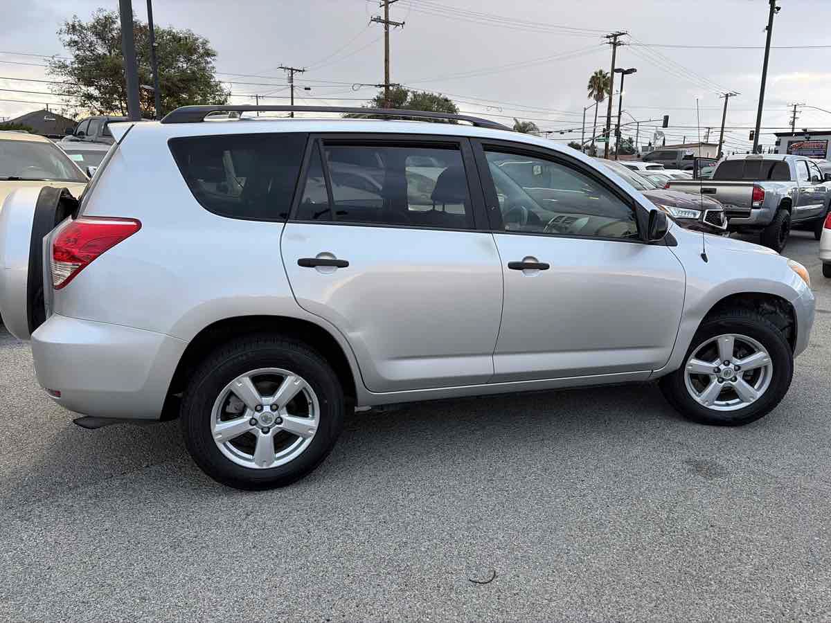 Used 2007 Toyota RAV4 2WD image 6