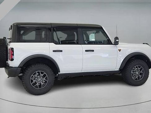 New 2025 Ford Bronco Badlands AWD/4WD image 8