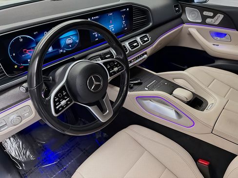 Used 2021 Mercedes-Benz GLE 350 w/ 3rd Row Seat Package image 7