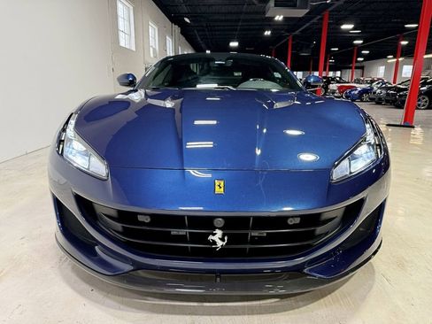 Used 2019 Ferrari Portofino RWD image 26