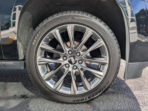 Used 2020 Cadillac Escalade Platinum w/ Escalade Sport Edition image 11