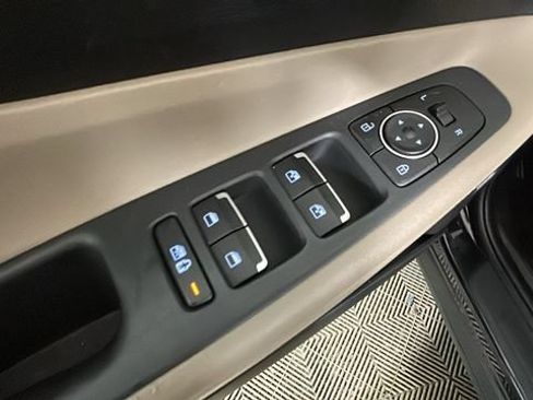 Certified 2023 Hyundai Santa Fe SEL AWD/4WD image 10