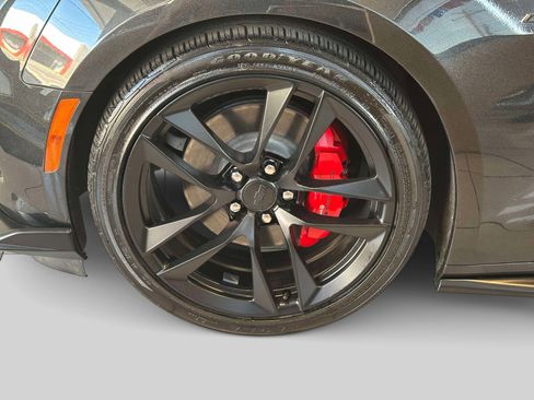 Used 2024 Chevrolet Camaro LT RWD image 7