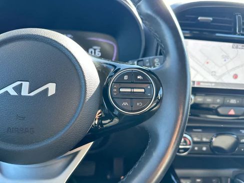 Used 2023 Kia Soul EX image 32
