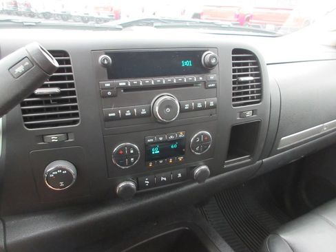 Used 2011 GMC Sierra 1500 SLE w/ Power Tech Package AWD/4WD image 24