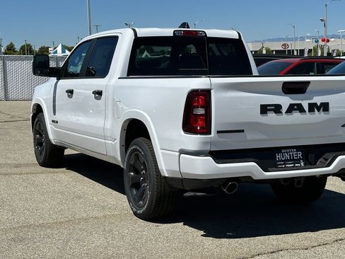 New 2026 RAM 1500 Big Horn w/ Night Edition AWD/4WD image 5