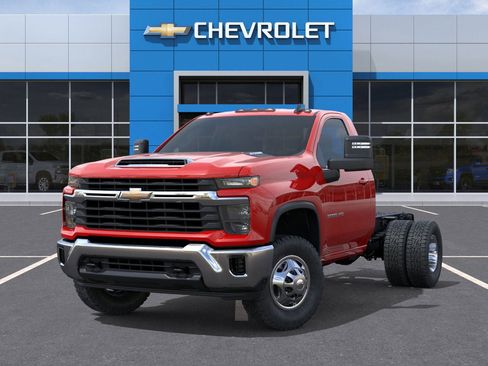 New 2025 Chevrolet Silverado 3500 LT w/ Convenience Package image 6