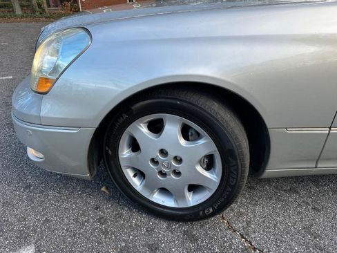 Used 2003 Lexus LS 430 image 3