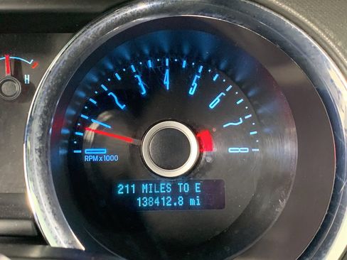 Used 2014 Ford Mustang Convertible w/ Equipment Group 102A image 23