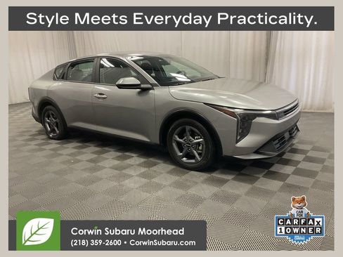 Used 2025 Kia K4 FWD image 1