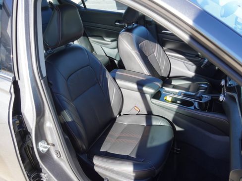 Used 2024 Nissan Altima 2.5 SR w/ SR Premium Package image 25