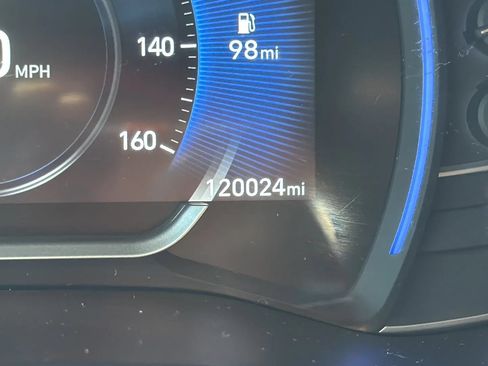 Used 2020 Hyundai Santa Fe SEL w/ Convenience Package AWD/4WD image 17