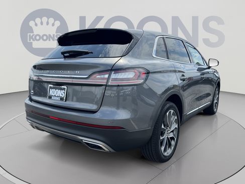 Used 2023 Lincoln Nautilus Reserve AWD/4WD image 7