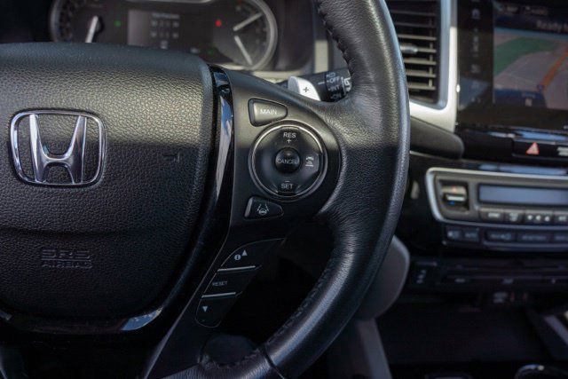Used 2017 Honda Pilot Touring image 17