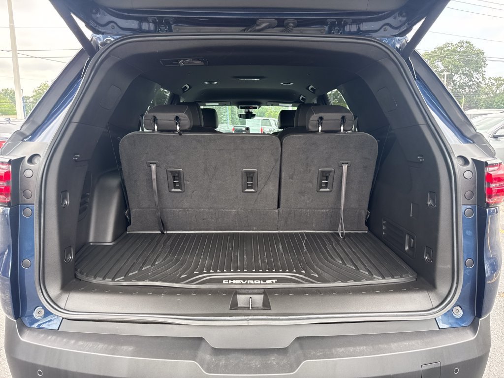Certified 2023 Chevrolet Traverse LT w/ LT Premium Package AWD/4WD image 8