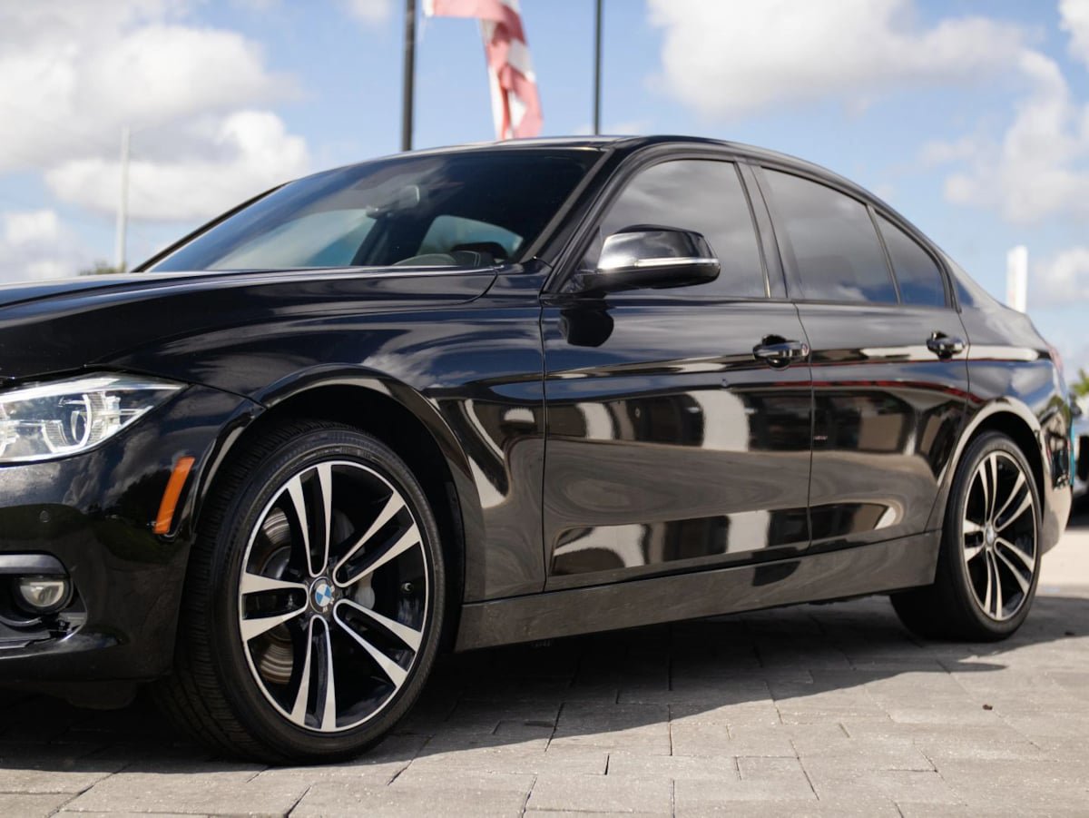 Used 2018 BMW 340i Sedan w/ Premium Package RWD image 7
