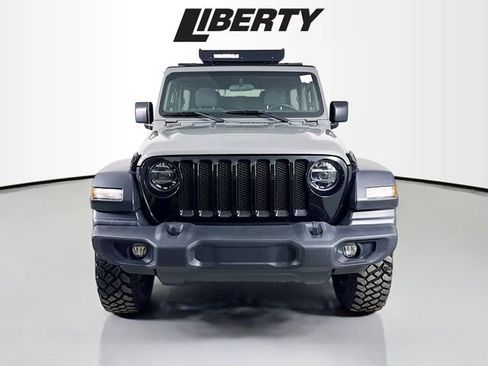 Used 2020 Jeep Wrangler Unlimited Sport image 2