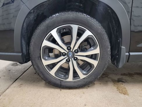 Used 2022 Subaru Forester Limited image 16