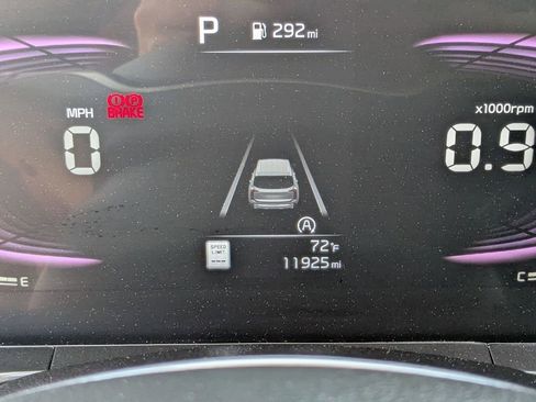 Used 2025 Kia Telluride S image 18