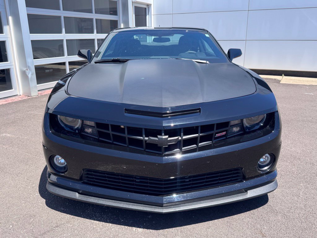 Used 2013 Chevrolet Camaro SS w/ SS Performance Package RWD image 8