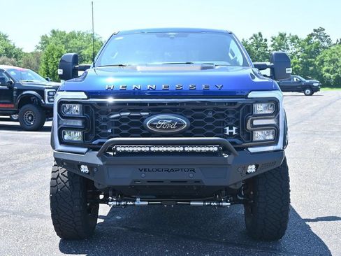 New 2026 Ford F250 Lariat w/ Black Appearance Package AWD/4WD image 11
