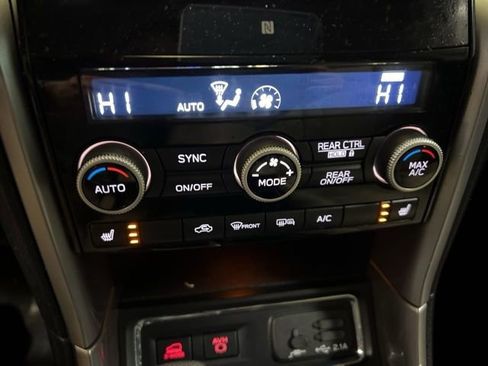 Used 2019 Subaru Ascent Premium w/ Popular Package #3 AWD/4WD image 31