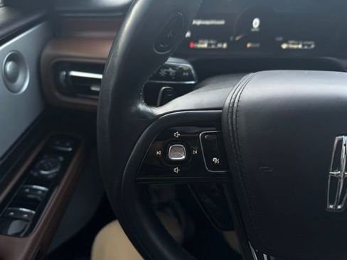 Used 2023 Lincoln Aviator Reserve w/ Equipment Group 201A image 27