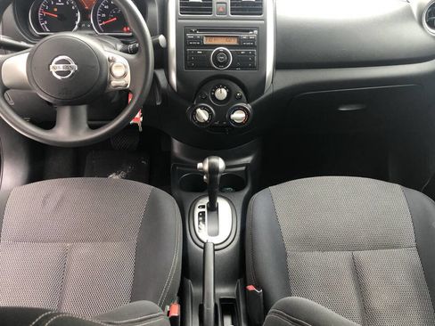 Used 2014 Nissan Versa SV image 10