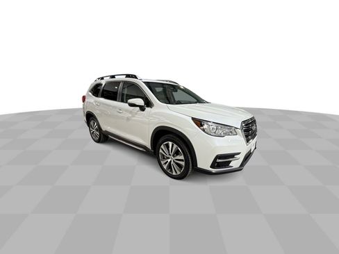Used 2021 Subaru Ascent Limited w/ Technology Package image 2
