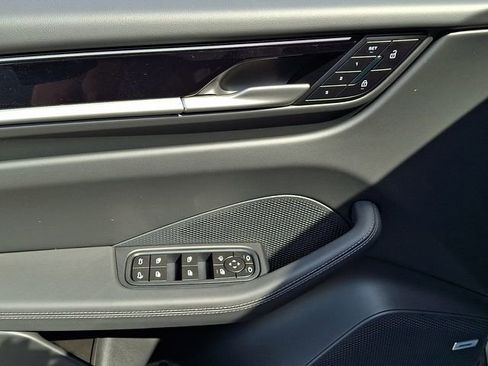New 2026 Porsche Macan 4 Electric AWD/4WD image 14