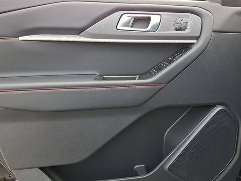 New 2026 Ford Explorer ST-Line w/ ST-Line Street Pack AWD/4WD image 10