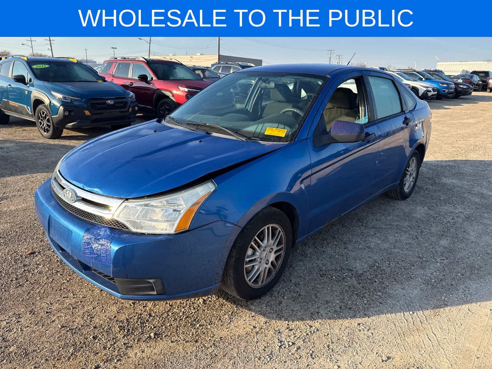 Used 2010 Ford Focus SE FWD image 1