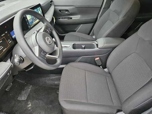 Used 2026 Nissan Kicks S image 9