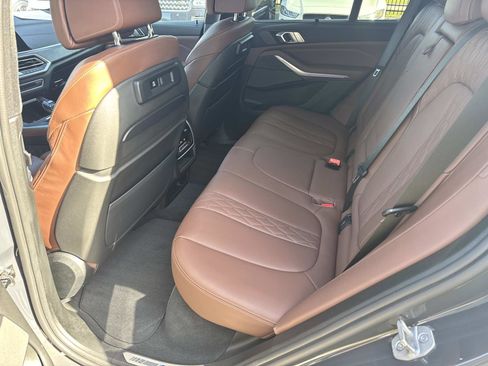 Used 2022 BMW X5 M50i w/ Executive Package image 15