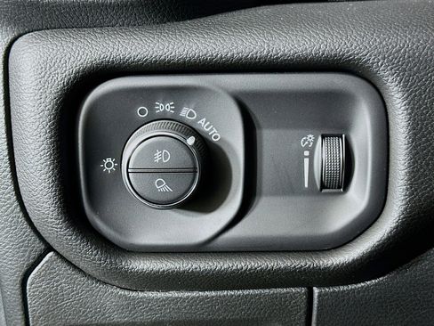 Used 2023 RAM 1500 Big Horn image 16