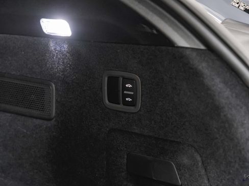 Used 2024 Porsche Cayenne Turbo GT AWD/4WD image 99