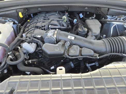 Certified 2024 Jeep Grand Cherokee L Limited w/ Luxury Tech Group II image 31