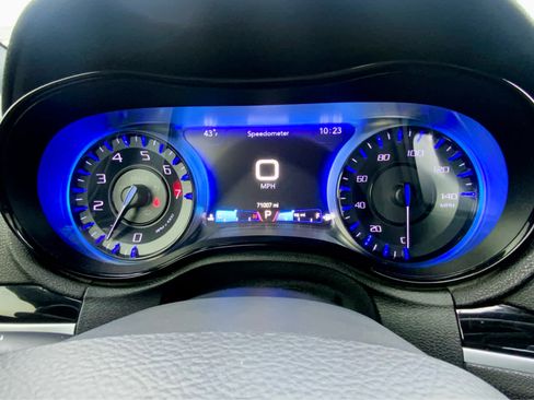 Used 2017 Chrysler 300 S w/ 300S Premium Group image 39