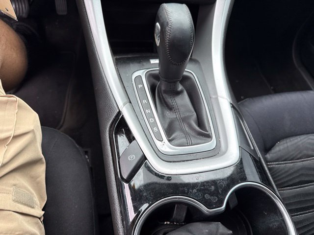 Used 2016 Ford Fusion SE FWD image 8