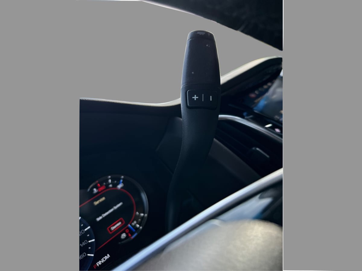 Used 2016 Cadillac Escalade Luxury AWD/4WD image 33