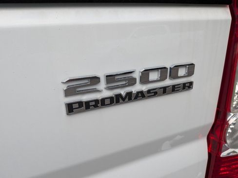 Used 2025 RAM ProMaster 2500 w/ U-Haul Equipment Group FWD image 28