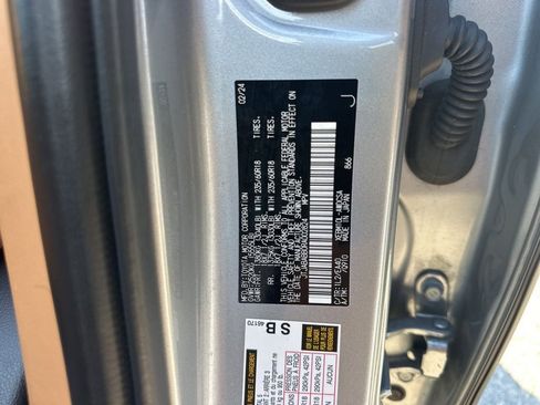 Used 2024 Lexus RZ 300e Premium image 36