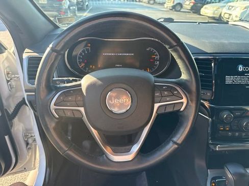 Used 2022 Jeep Grand Cherokee Limited AWD/4WD image 16