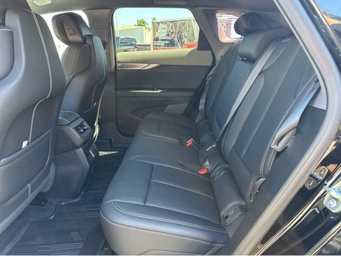 New 2026 Cadillac Optiq Sport 2 w/ LPO, Floor Liner Package AWD/4WD image 18