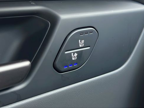 New 2026 Kia EV9 Light RWD image 18