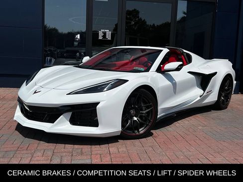 Used 2024 Chevrolet Corvette Z06 RWD image 1