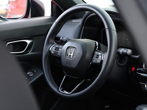 Used 2025 Honda Civic Sport image 23