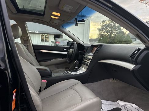 Used 2009 INFINITI G37 x Sedan AWD/4WD image 16