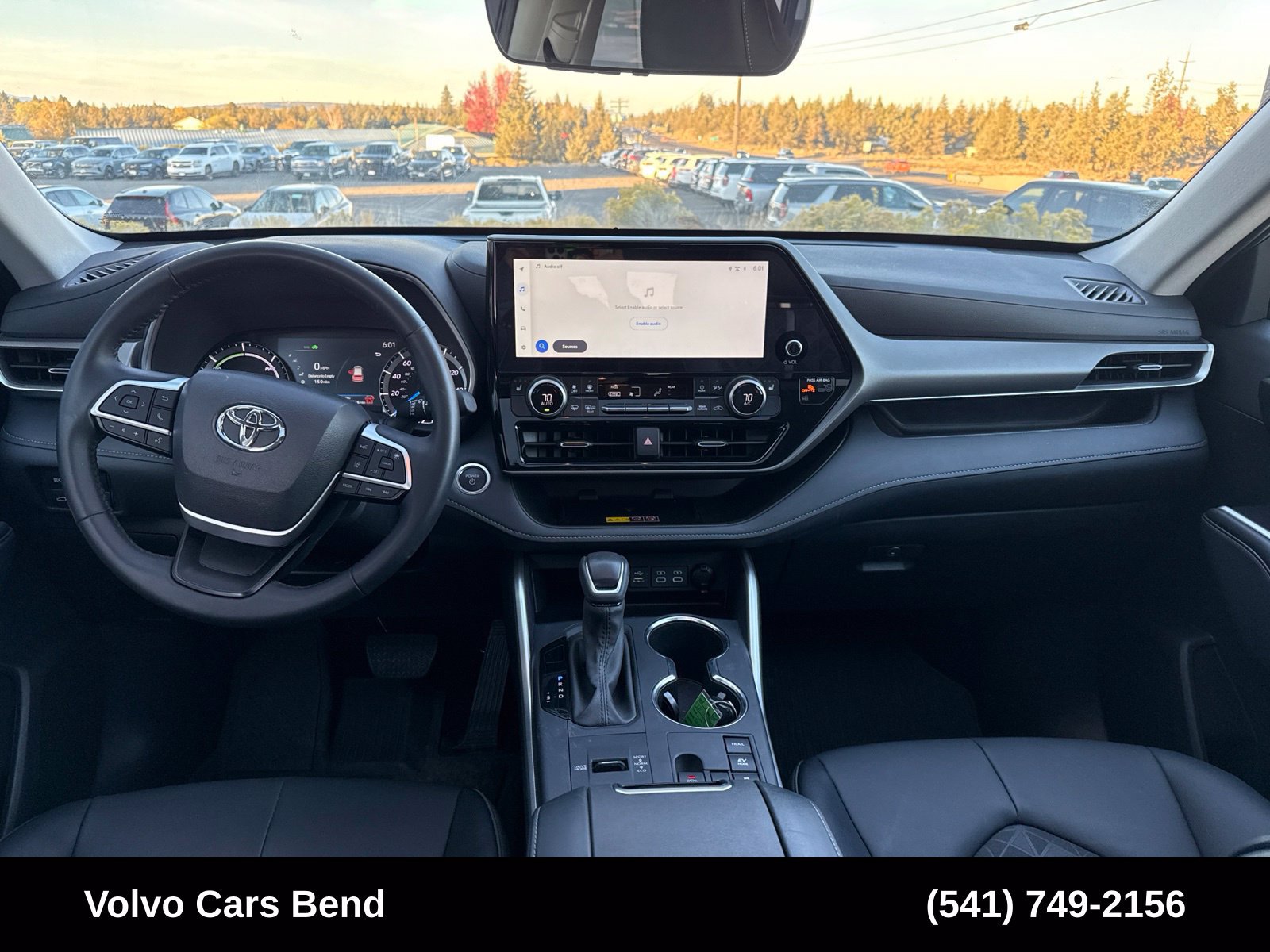 Used 2025 Toyota Highlander XLE AWD/4WD image 10